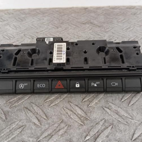 Bouton de warning DACIA DUSTER 2 Photo n°1