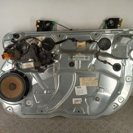 Leve vitre electrique avant droit VOLKSWAGEN POLO 4 Photo n°1