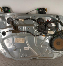 Leve vitre electrique avant gauche VOLKSWAGEN POLO 4 Photo n°1