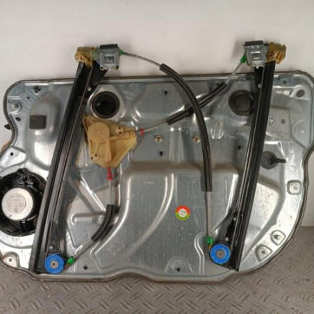 Leve vitre electrique avant gauche VOLKSWAGEN POLO 4
