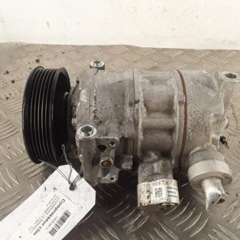 Compresseur clim VOLKSWAGEN POLO 6