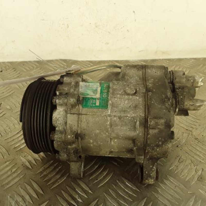 Compresseur clim VOLKSWAGEN POLO 3