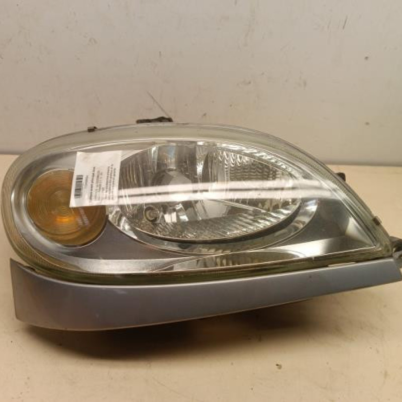 Optique avant principal droit (feux)(phare) CITROEN SAXO