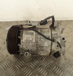Compresseur clim RENAULT CLIO 4 Photo n°1