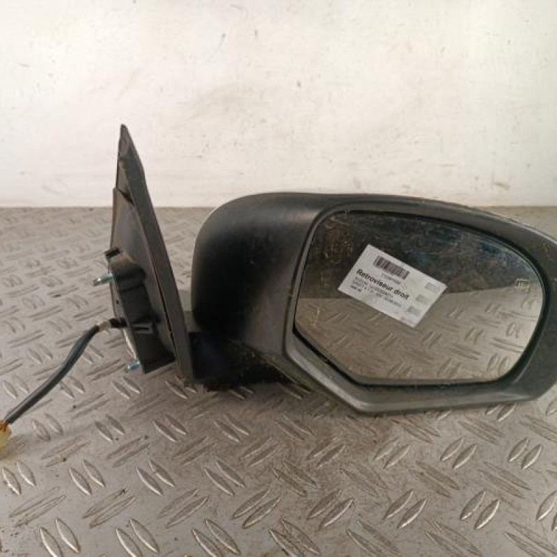 Retroviseur droit SUZUKI SWIFT 4
