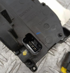 Serrure avant gauche RENAULT SCENIC 3 Photo n°4