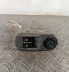 Interrupteur de leve vitre avant gauche RENAULT TRAFIC 2 Photo n°1