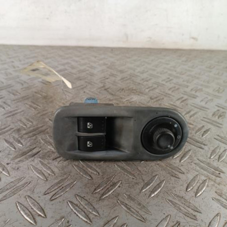 Interrupteur de leve vitre avant gauche RENAULT TRAFIC 2 Photo n°1