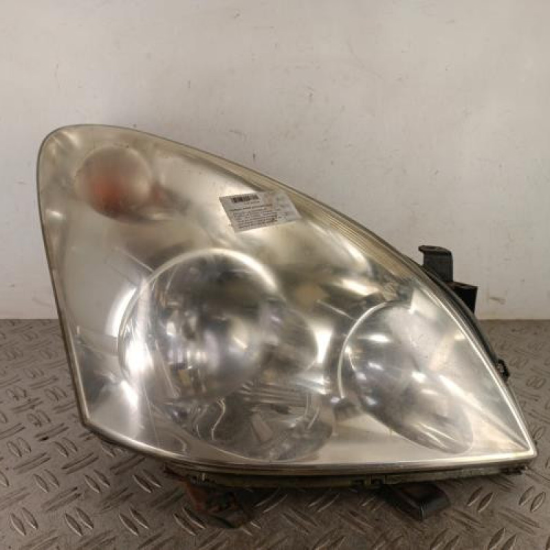 Optique avant principal droit (feux)(phare) TOYOTA COROLLA VERSO 2