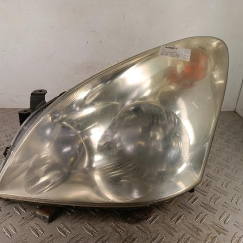 Optique avant principal gauche (feux)(phare) TOYOTA COROLLA VERSO 2