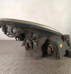 Optique avant principal gauche (feux)(phare) TOYOTA COROLLA VERSO 2