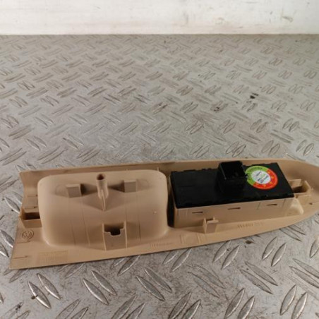 Interrupteur de leve vitre avant gauche VOLKSWAGEN TOURAN 2
