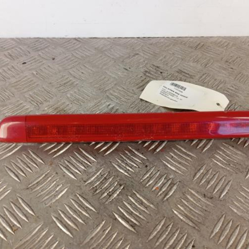 Feu arriere stop central FIAT PANDA 3 Feu arriere stop central FIAT PANDA 3