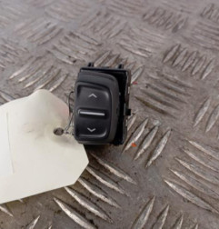 Interrupteur de leve vitre avant droit DACIA SANDERO 2 Photo n°1
