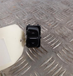 Interrupteur de leve vitre avant gauche DACIA SANDERO 2 Photo n°1