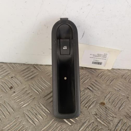 Interrupteur de leve vitre arriere gauche RENAULT SCENIC 2 Photo n°1