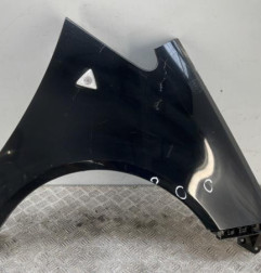 Aile avant droit MITSUBISHI COLT 6 Photo n°1