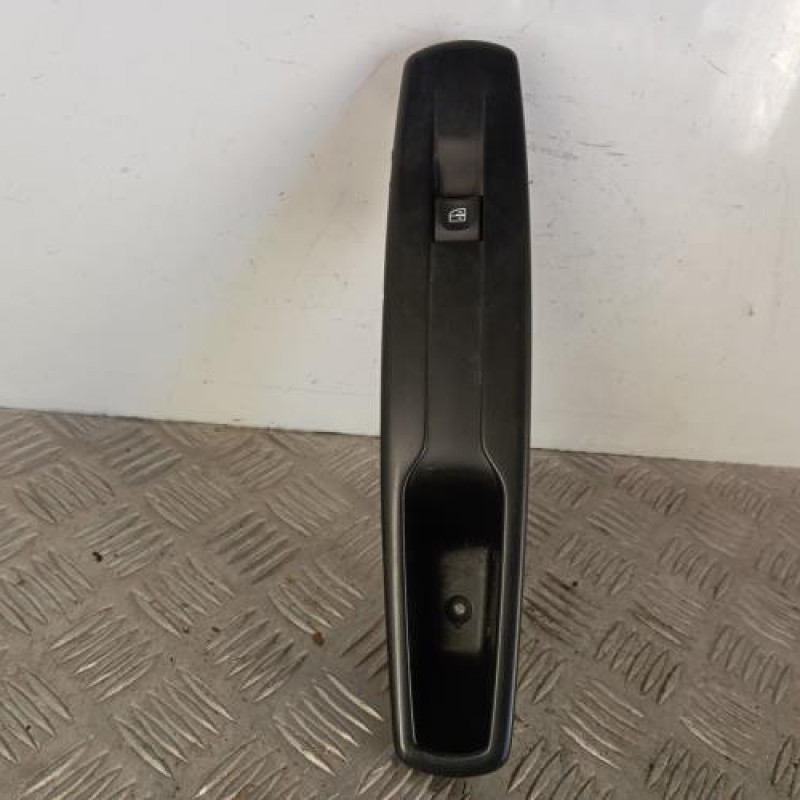 Interrupteur de leve vitre avant droit RENAULT GRAND SCENIC 3
