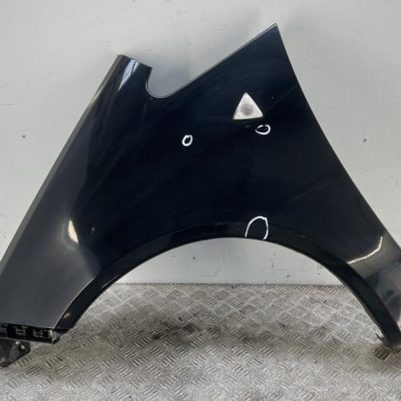 Aile avant gauche MITSUBISHI COLT 6