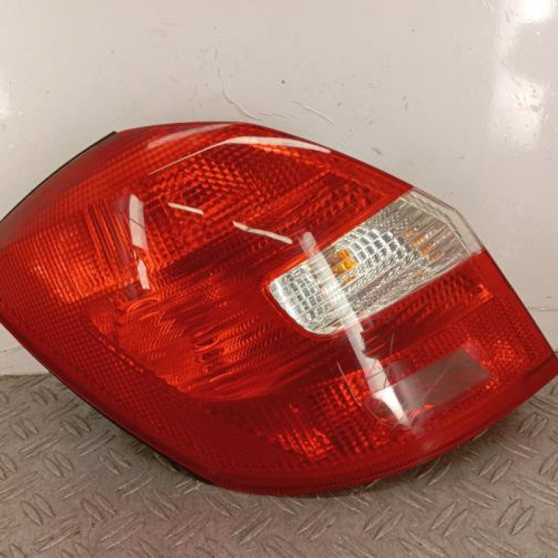 Feu arriere principal gauche (feux) SKODA FABIA 2