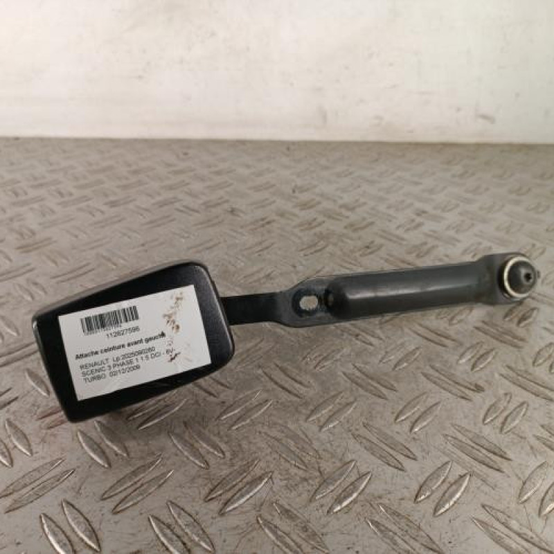 Attache ceinture avant gauche RENAULT SCENIC 3