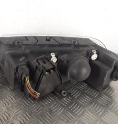 Optique avant principal droit (feux)(phare) VOLKSWAGEN PASSAT 4