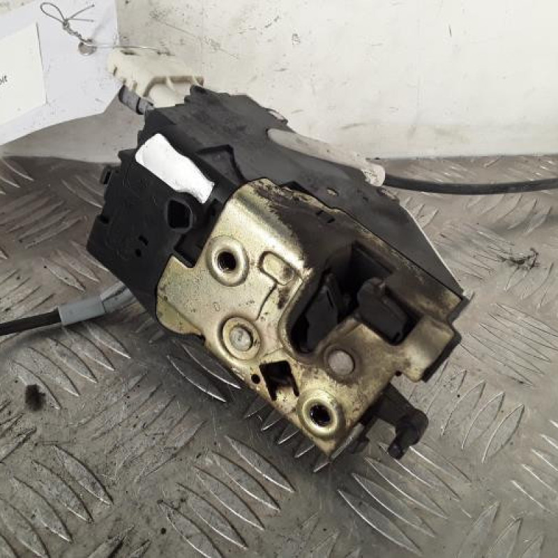 Serrure avant droit CITROEN C4 1