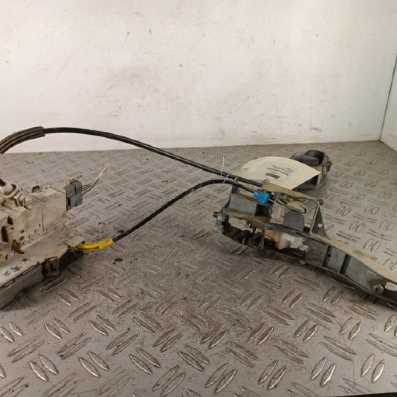 Serrure avant droit CITROEN JUMPY 2