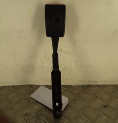 Attache ceinture avant gauche VOLKSWAGEN CADDY 3