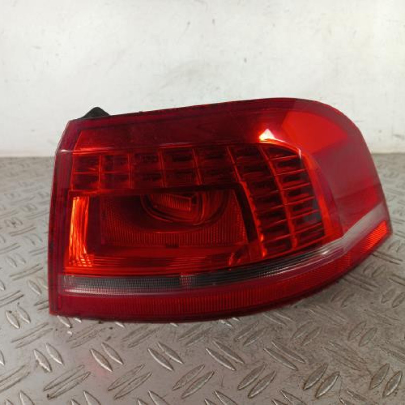 Feu arriere principal droit (feux) VOLKSWAGEN PASSAT 6