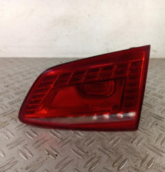 Feu arriere secondaire droit (feux) VOLKSWAGEN PASSAT 6 Photo n°1