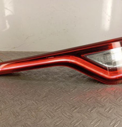 Feu arriere secondaire droit (feux) RENAULT MEGANE 4 Photo n°1