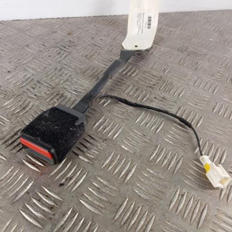 Attache ceinture avant gauche PEUGEOT 308 2