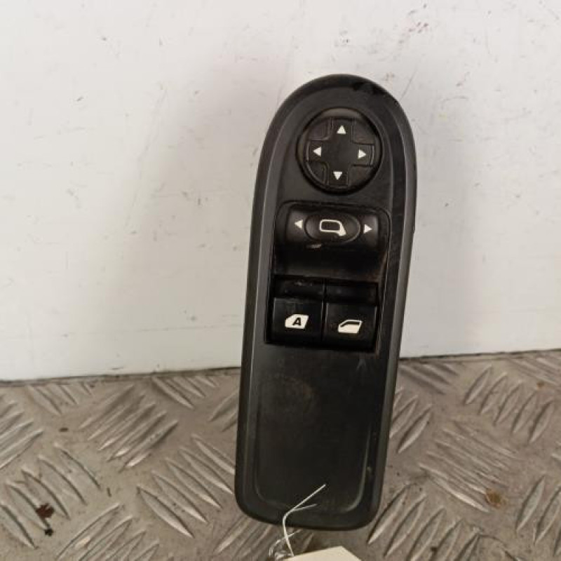 Interrupteur de leve vitre avant gauche CITROEN C3 2