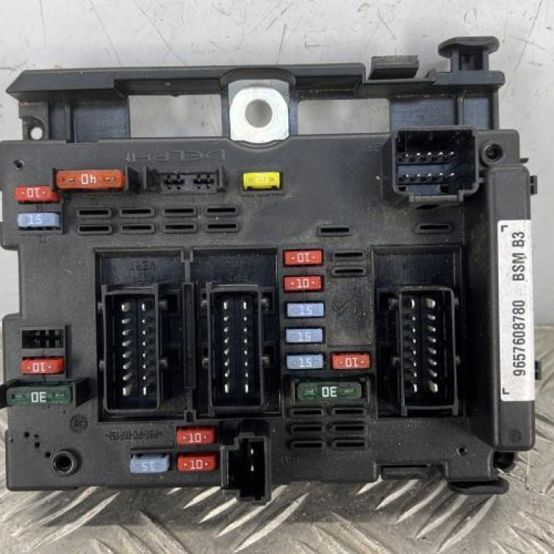 Boitier servitude moteur (BSM) PEUGEOT 206