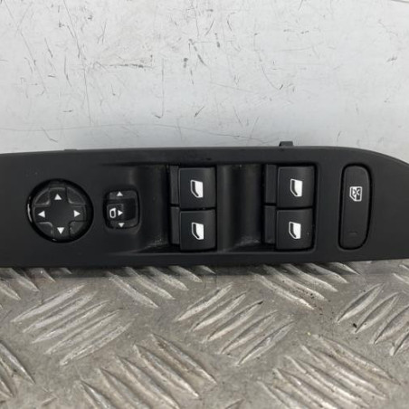 Interrupteur de leve vitre avant gauche PEUGEOT 208 2 Photo n°1