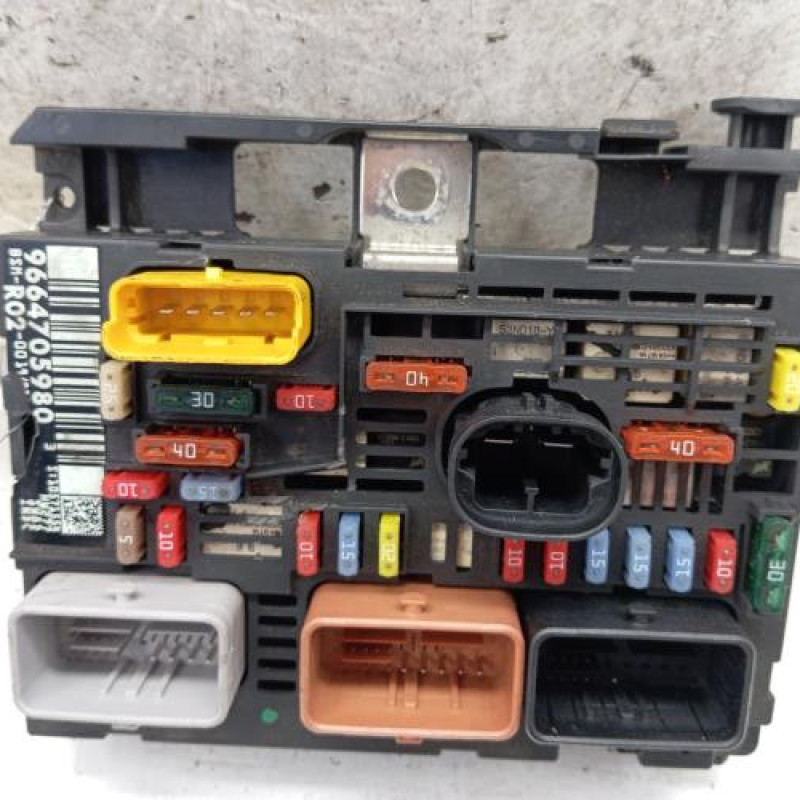 Boitier servitude moteur (BSM) PEUGEOT 407