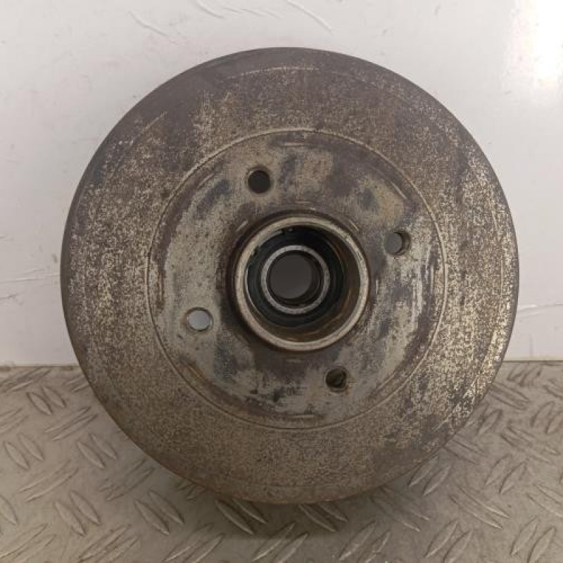 Tambour arriere droit RENAULT CLIO 3