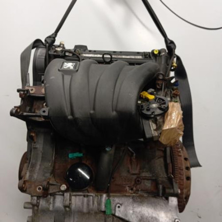 Moteur PEUGEOT 406 Photo n°1