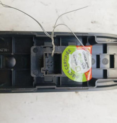 Interrupteur de leve vitre avant droit PEUGEOT 308 1 SW Photo n°3