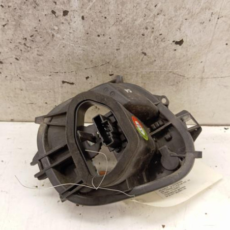 Platine feu arriere droit PEUGEOT 208 1