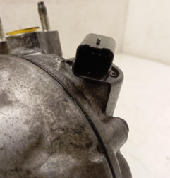 Compresseur clim PEUGEOT 407 Photo n°4