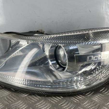 Optique avant principal gauche (feux)(phare) SKODA OCTAVIA 2 Photo n°1
