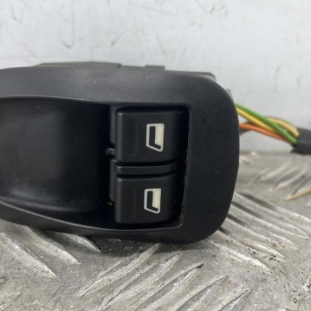 Interrupteur de leve vitre avant gauche PEUGEOT 206 Photo n°1