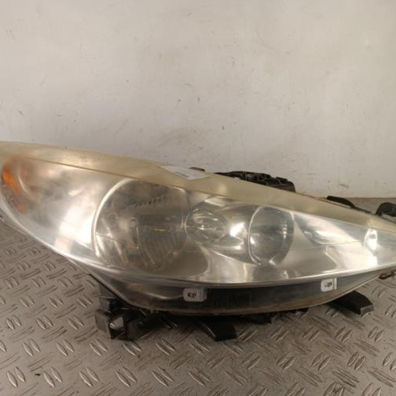 Optique avant principal droit (feux)(phare) PEUGEOT 207
