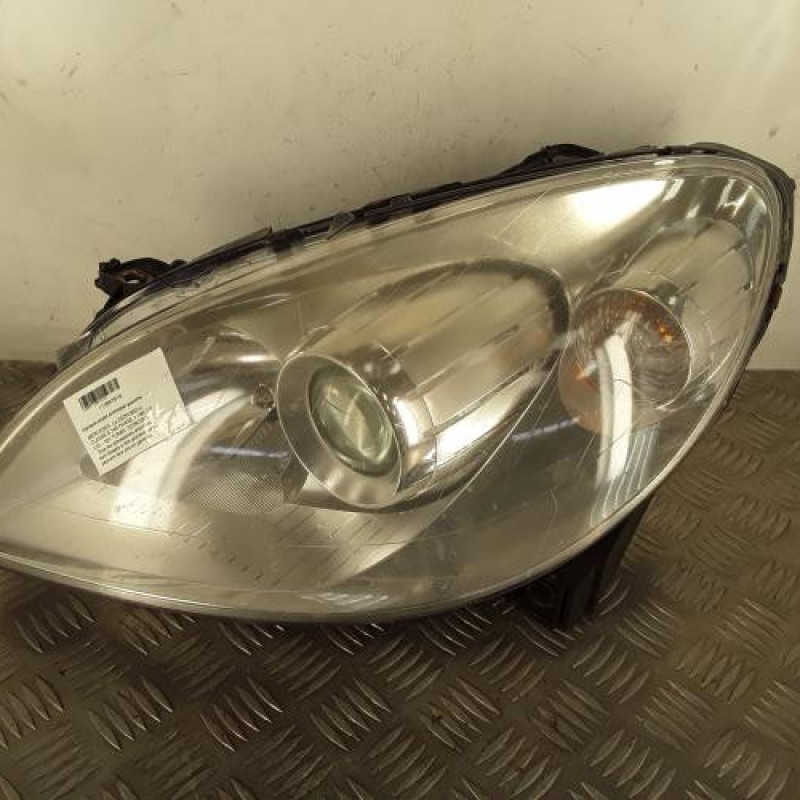 Optique avant principal gauche (feux)(phare) MERCEDES CLASSE B 245