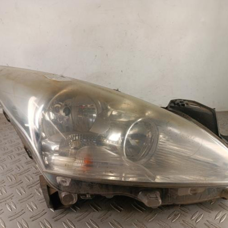 Optique avant principal droit (feux)(phare) PEUGEOT 5008 1
