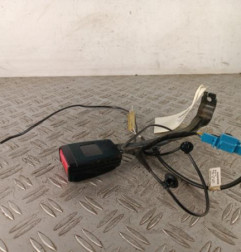 Attache ceinture avant droit VOLKSWAGEN PASSAT 6