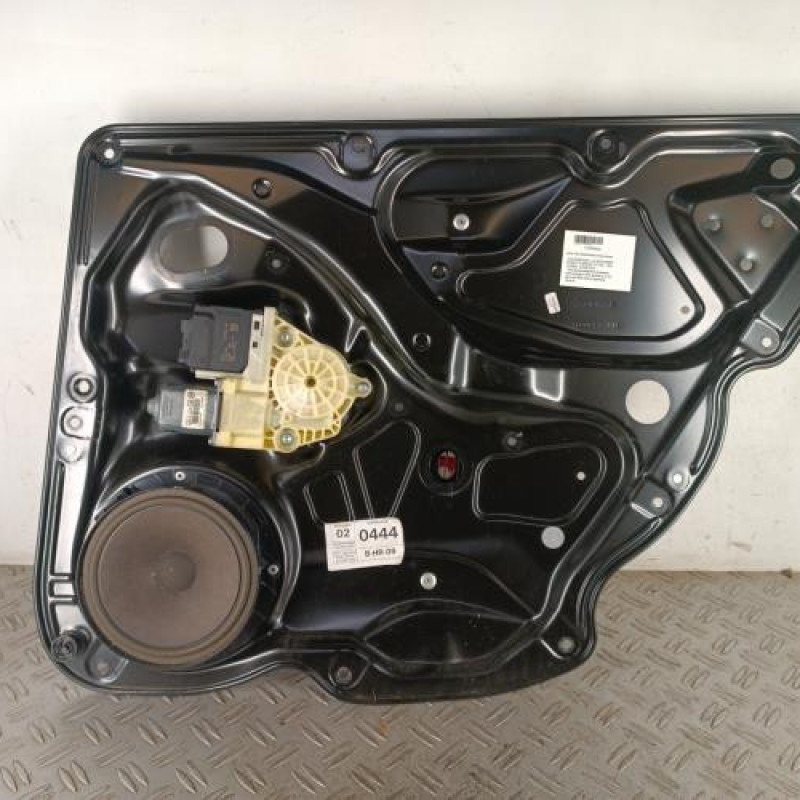 Leve vitre electrique arriere droit VOLKSWAGEN PASSAT 6