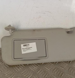 Pare soleil gauche TOYOTA YARIS 3 Photo n°1